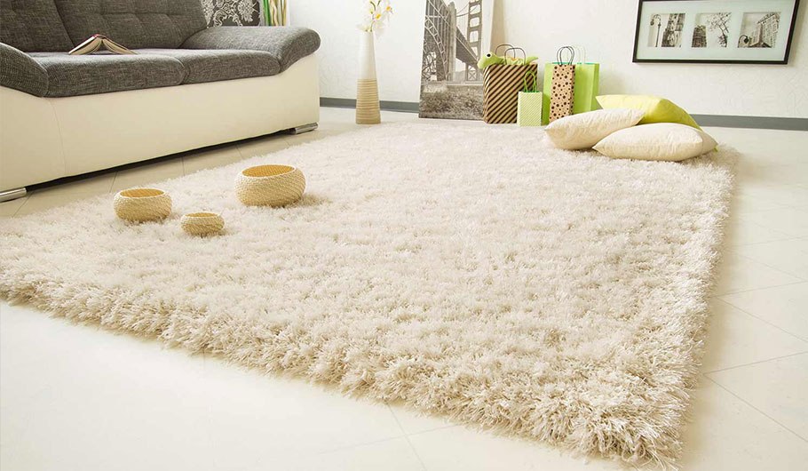 Черная пряжа DTY используется для плетения и вязания тканей.