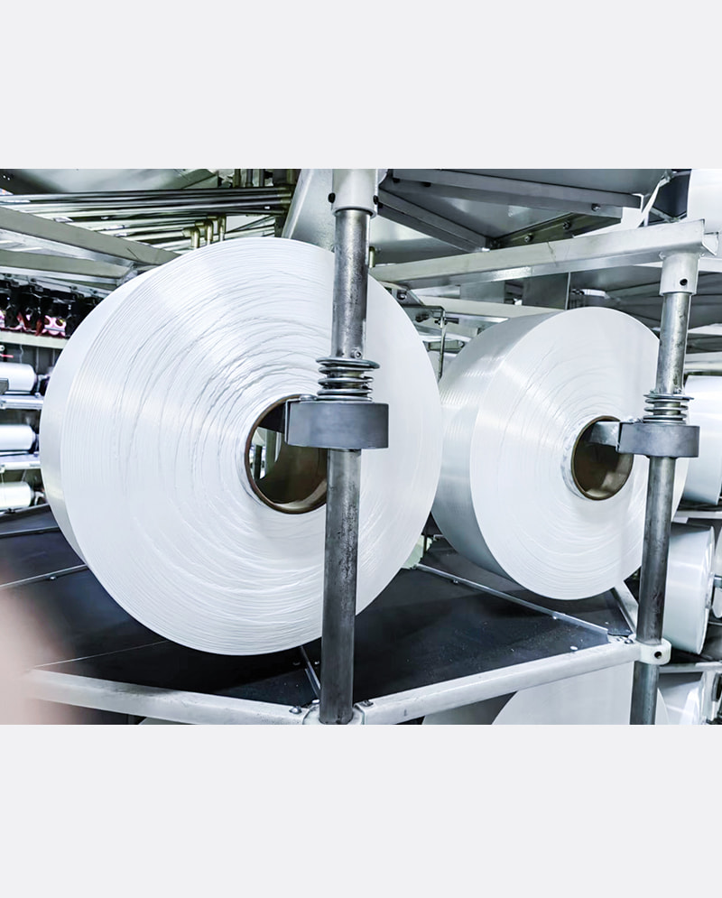 Насколько блеск пряжи FDY Yarn отличается от блеска другой пряжи?