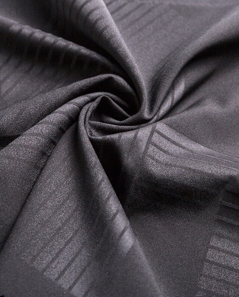 Какую роль играют основа и уток в общей структуре ткани?